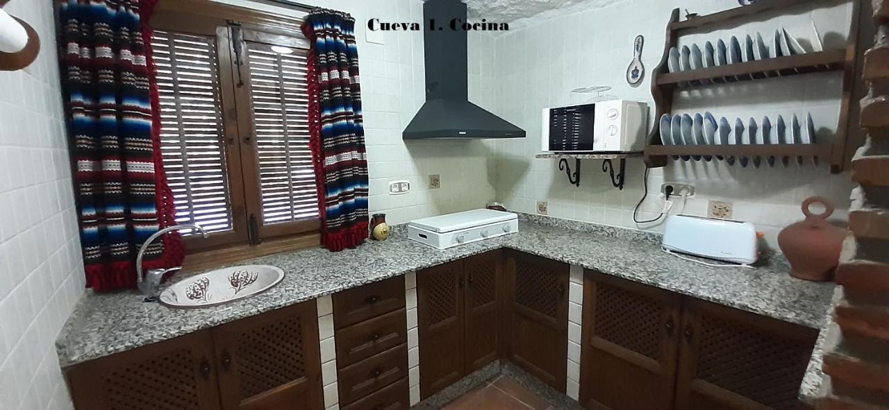 Cuevas Lourdes Villa Benamaurel ภายนอก รูปภาพ