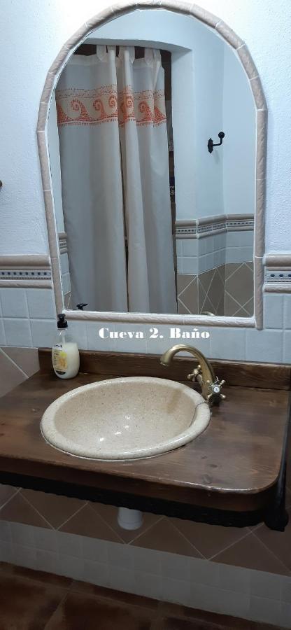 Cuevas Lourdes Villa Benamaurel ภายนอก รูปภาพ