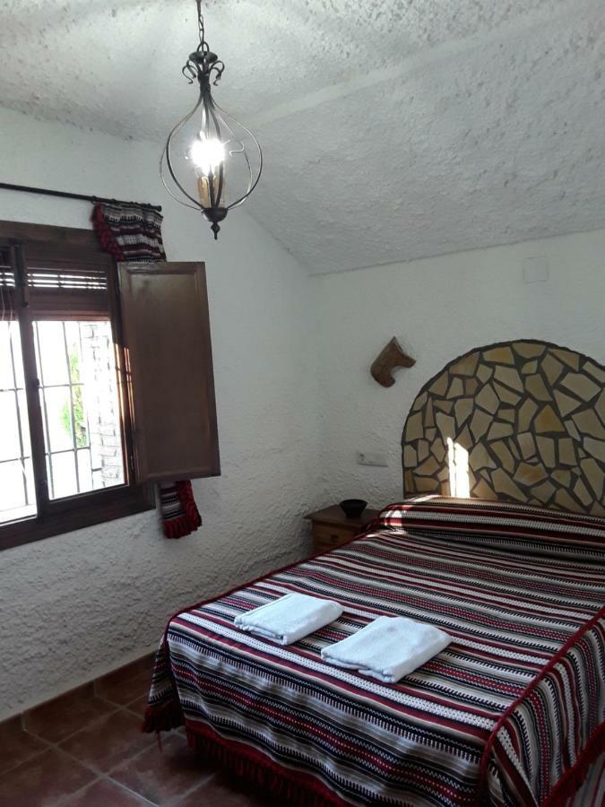 Cuevas Lourdes Villa Benamaurel ภายนอก รูปภาพ