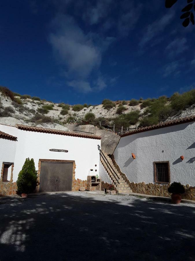 Cuevas Lourdes Villa Benamaurel ภายนอก รูปภาพ